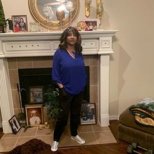 Meet your Posher, Shirley